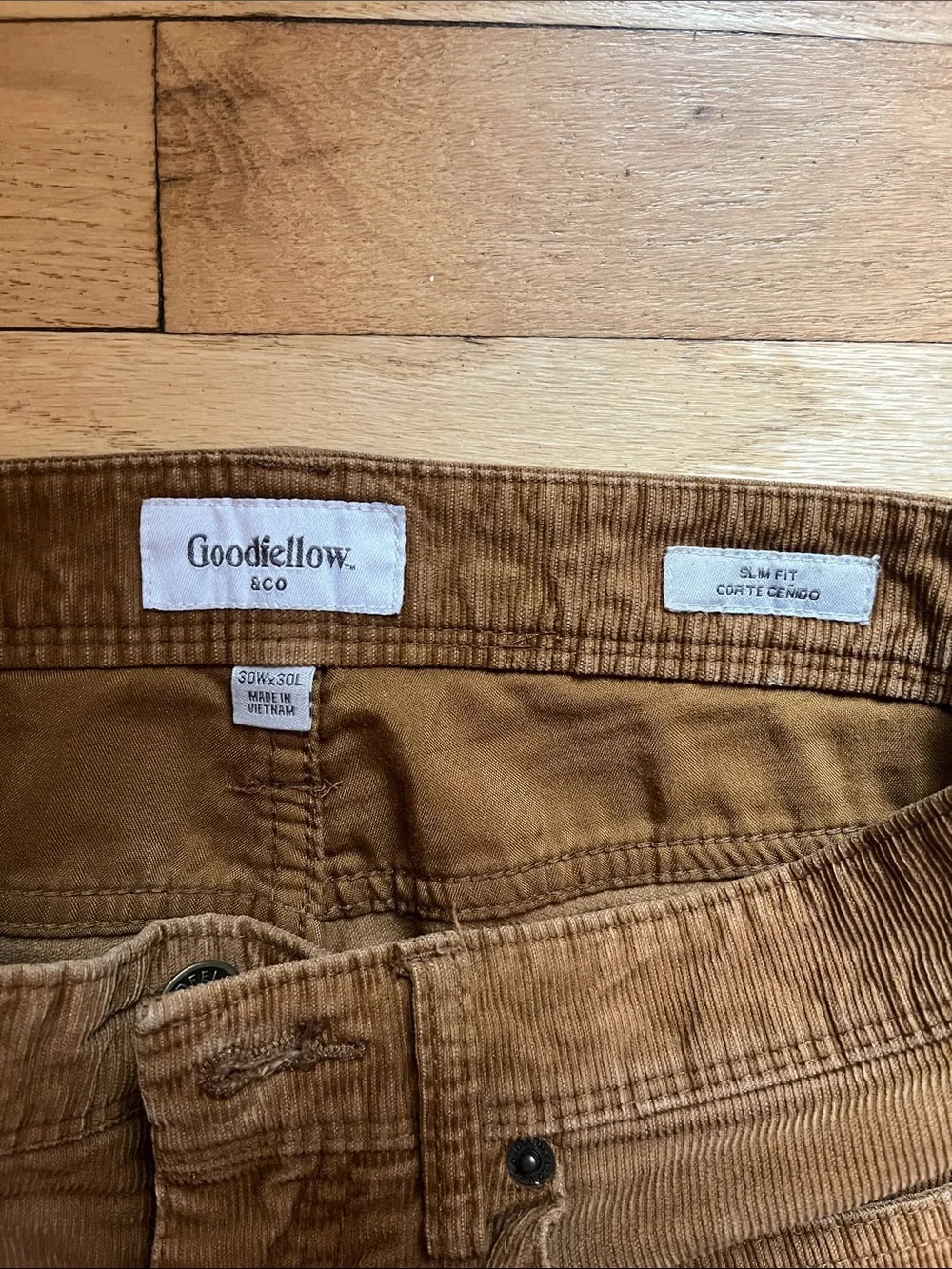 Men’s Acorn corduroy pants